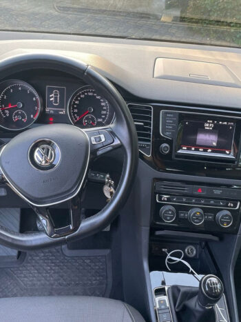 Volkswagen Golf Sportsvan - Image 2
