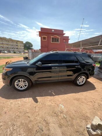 Ford Explorer - Image 5