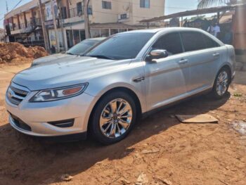Ford Taurus Limited Edition - Image 6
