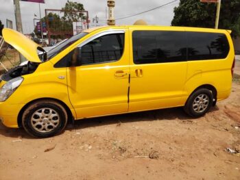 Hyundai Starex - Image 5