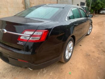 Ford Taurus SEL  2016 model - Image 4