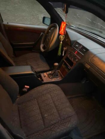Mercedes Benz C Class - Image 3