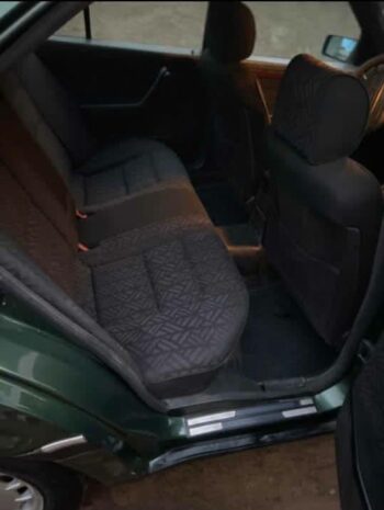 Mercedes Benz C Class - Image 4