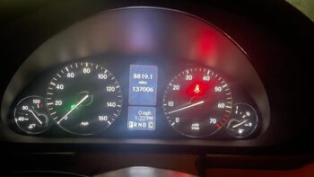Mercedes Benz C280 4Matic - Image 4