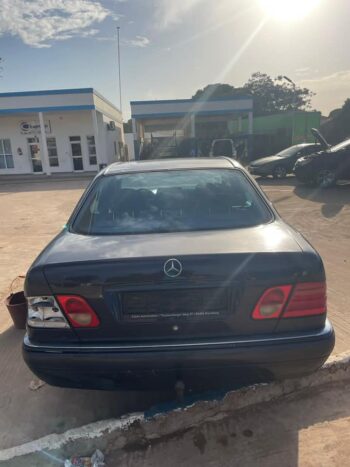 Mercedes Benz E Class - Image 7