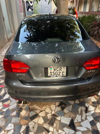 Volkswagen Jetta - Image 6