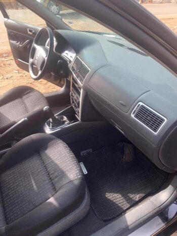 Golf type 4 Black - Image 2