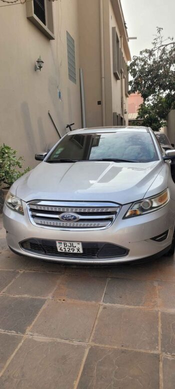 Ford Taurus Limited