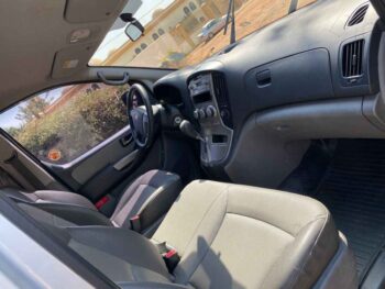 Hyundai Starex - Image 4