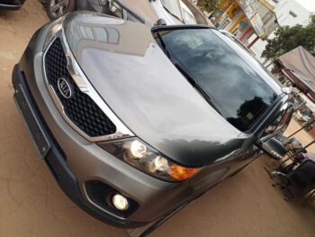 Kia Sorento TLX (SOLD) - Image 2