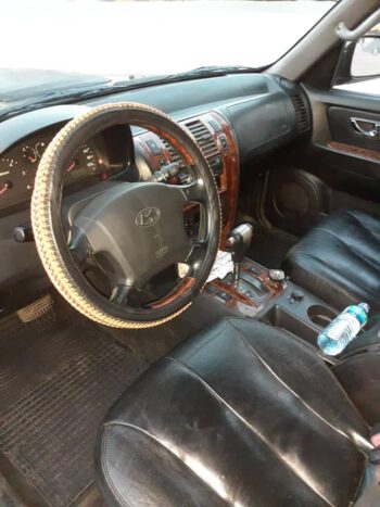 Hyundai Terracan 4WD - Image 3