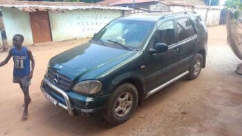 Mercedes Benz ML270 - Image 4