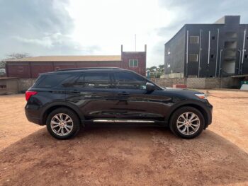 Ford Explorer XLT 4WD - Image 6