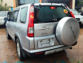 Honda CR-V SILVER - Image 9