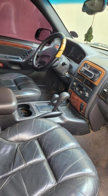 Jeep Grand Cherokee 4x4 - Image 5