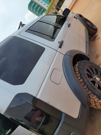 Land Rover LR3 SE - Image 8