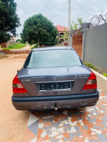 Mercedes Benz C180 - Image 8