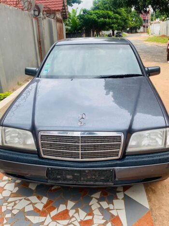 Mercedes Benz C180