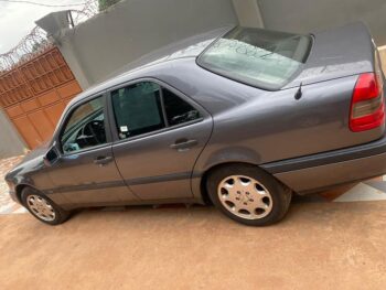 Mercedes Benz C180 - Image 6