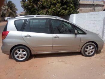 Toyota Corolla - Image 2