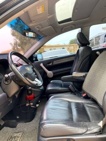 Honda CR-V 4WD (black) - Image 3