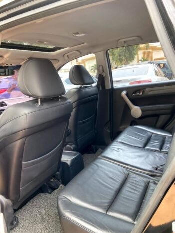 Honda CR-V 4WD (black) - Image 6